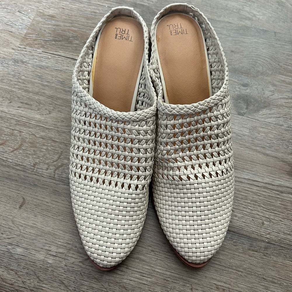 Time and Tru Wedges